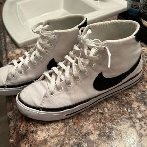 Nike Blazer women’s 8